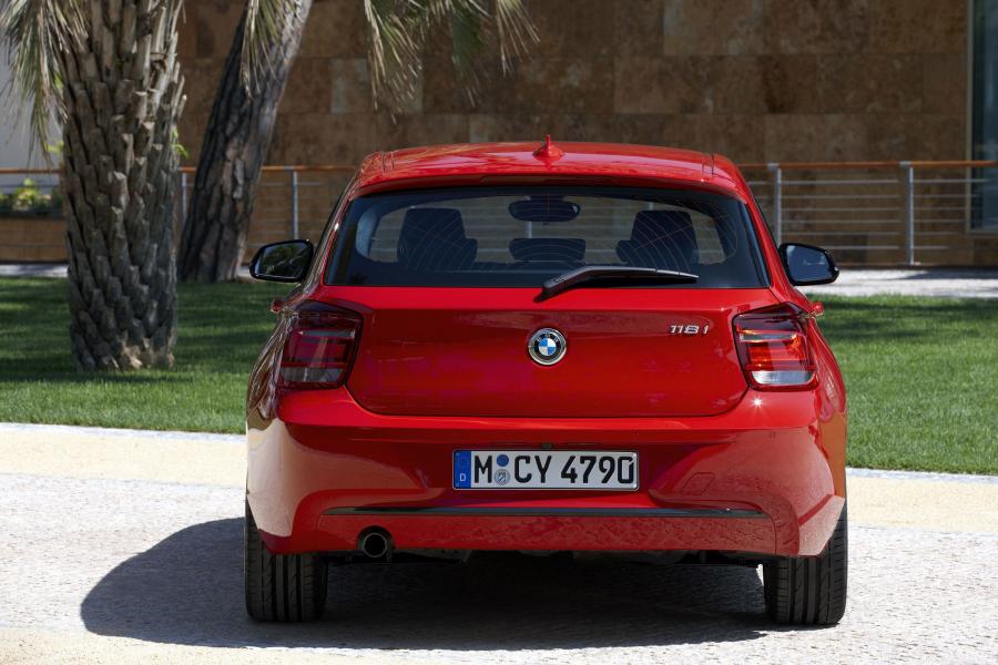  BMW 1-Series 2012 года  (фото 108 из 161)